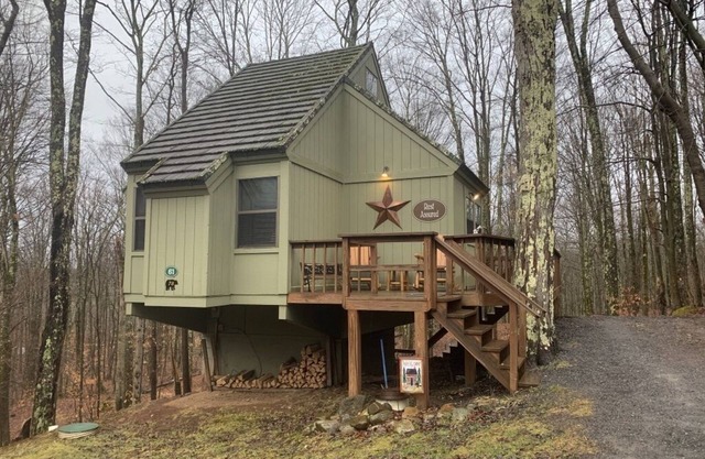Rest Assured in Black Bear Resort-Hike, Ski, Swim, Bike, Pickleball, and Relax!