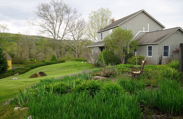 Restful pastoral, kids-friendly house w/gardens, views, swimming pool, sauna