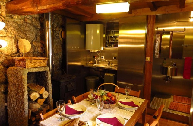 Restored, rustic and rural mini cottage in typical Portuguese village