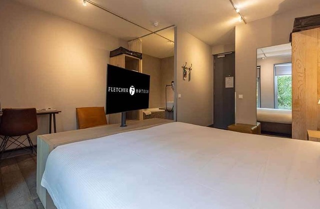 Restored Warehouse Room Close to WILDLANDS Adventure Zoo Emmen