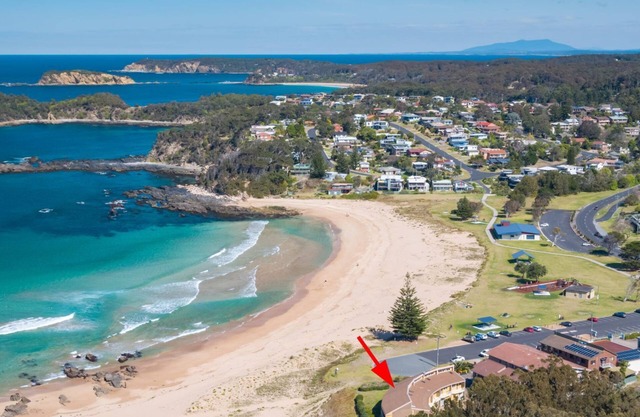 Retreat Beside The Beach - Unit Four