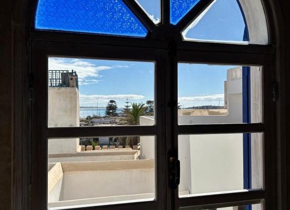 Riad Les Sables Bleus, médina, lumineux et terrasse privée sur mer