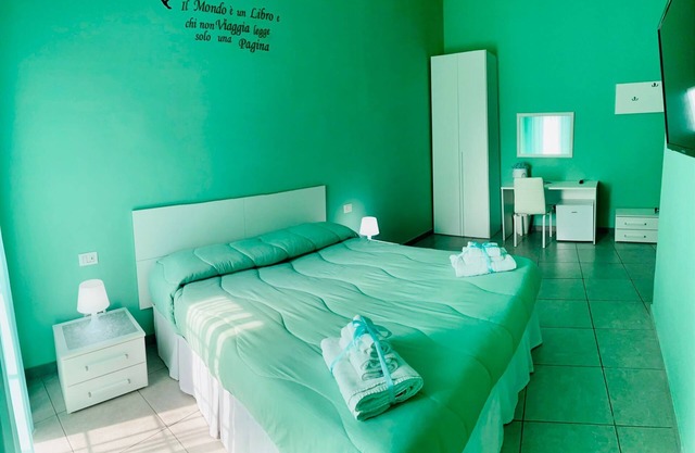 Rianna House B&BnExcellent location in the heart of Naples