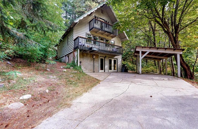 Ridge View Retreat - 3 Bed 2 Bath Vacation home in Lake Wenatchee