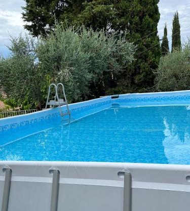 Rifugio tra gli olivi in campagna Toscana