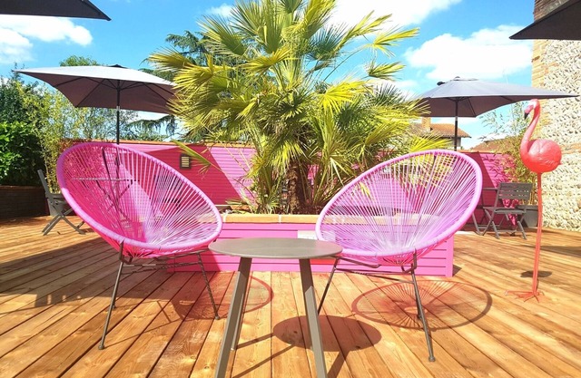 Rikiki, pop art studio in a relaxing setting !