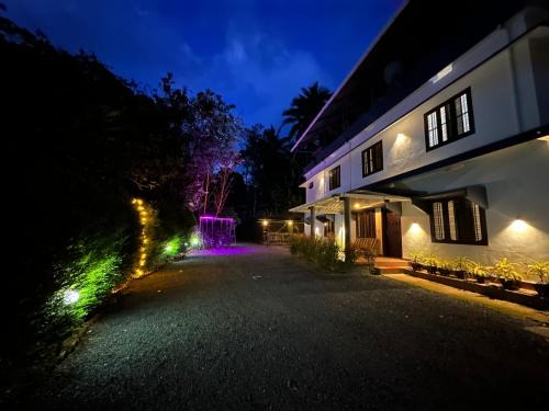RIO CASA ,5 BHK Private villa in soochipara