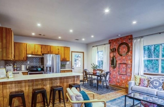 River Access | Fire Pit | BBQ | Sleeps 17