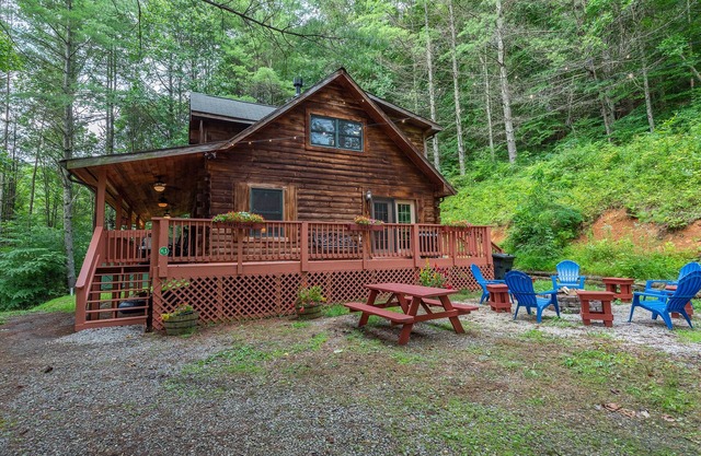 River Access, Hot tub, Swimming, Tubing, Fire Pit, Grill, Games, Private, Wi-Fi