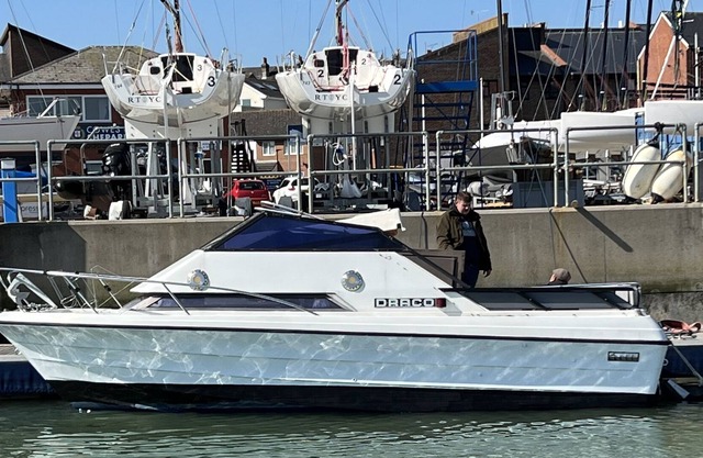 River Boat on the Isle of Wight set in a Beautiful Location