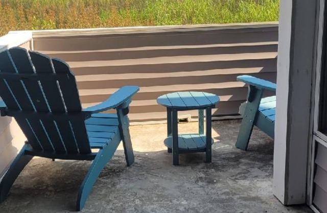 River Retreat Condo: serenity with great view of Neuse River!