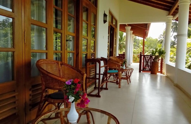 River shadow villa