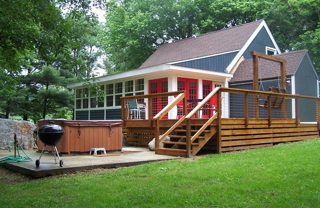 RIVERFRONT, large private property, close to the town of Lura
