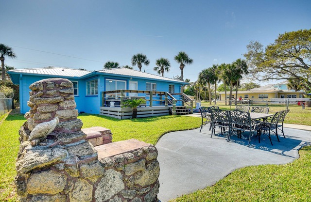 Riverfront Port Orange Home w/Dock & Slip!