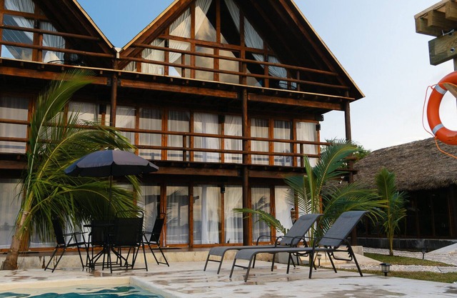 Riverside Hotel Chachalacas