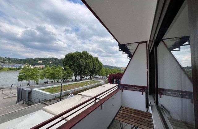 Riverside Retreat in Koblenz