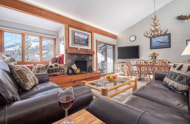 RMR: Sarvisberry 3022 Condo in The Aspens