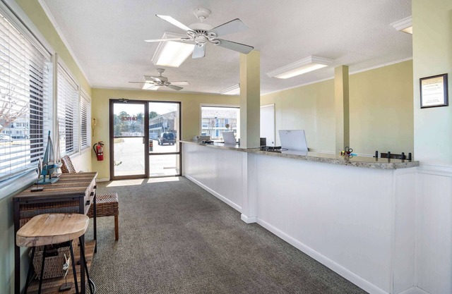 Rodeway Inn & Suites Rehoboth Beach