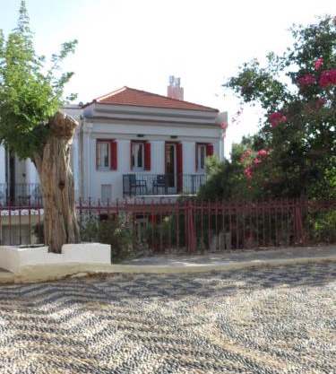 Rodonas-Apartments