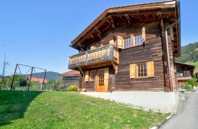 Romantic Chalet Ideal for Couples