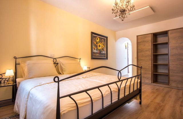 Romantic Deluxe Studio for 2 in the city of the sun