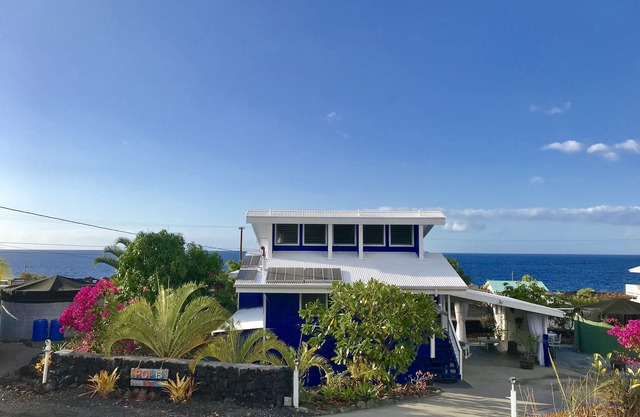 Romantic Sea Side Cottage known as "POI*13"