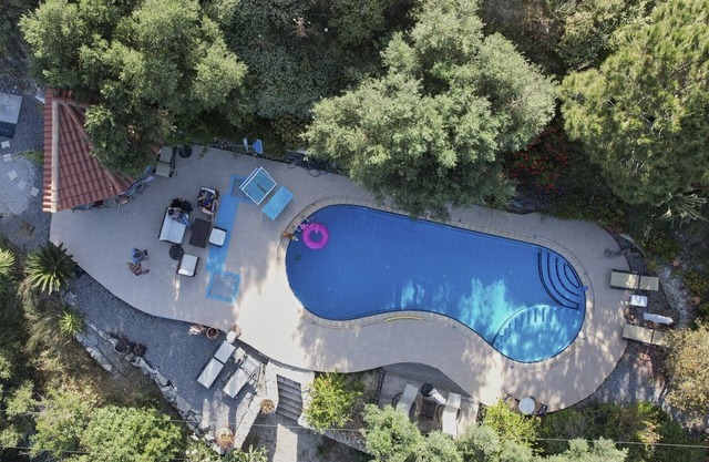 Romantic studio with semi private pool