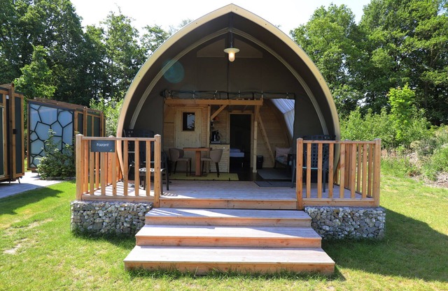 Romantic tent lodge in Dalerveen with sauna