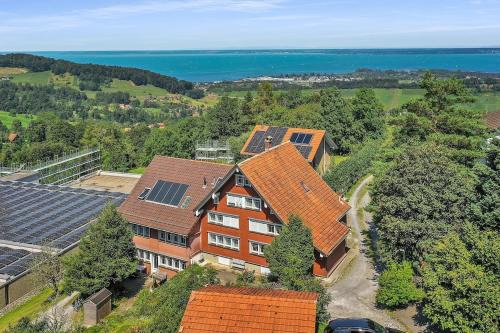 romatisches Chalet mit Bodenseesicht