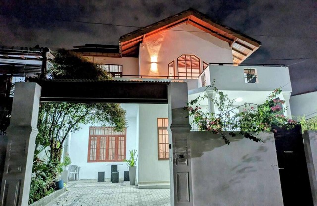 Rooftop Garden - 3 Bedrooms - Parking - 10minbeach