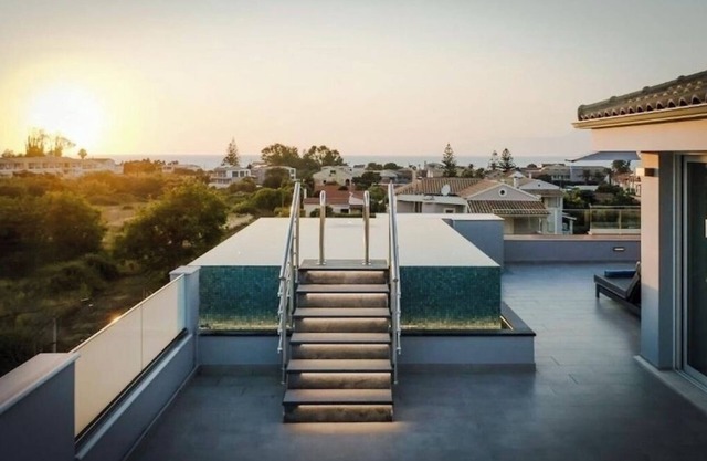 Rooftop Luxurious Suites with Sea Views and Private Pools 600m from the beach