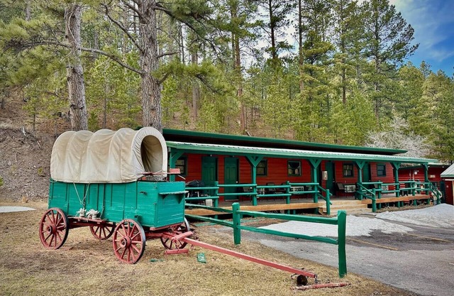 Room 16 – Classic Comfort