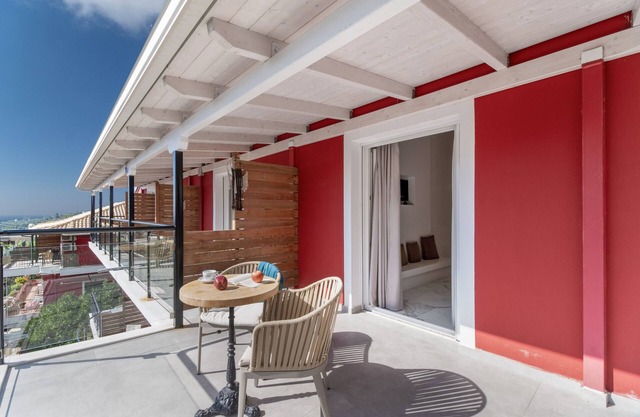 Room 'Deluxe Loft - A' with Shared Terrace, Wi-Fi and Air Conditioning