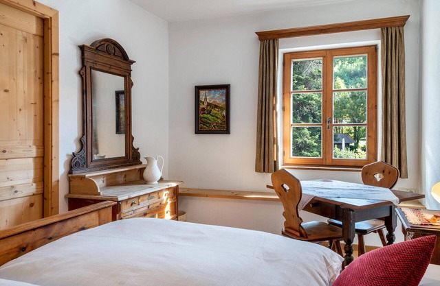 Room 'Hirschen Fernanda' with Mountain View, Shared Terrace and Wi-Fi