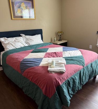 Room in Lawrenceville