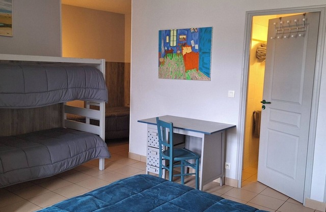 Room 'Le Meslay N°3 - Room for 5 People' with Shared Terrace, Shared Garden and Wi-Fi