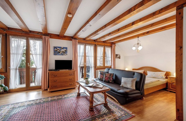 Room 'Ruländer' with Private Balcony, Wi-Fi/incl. Breakfast