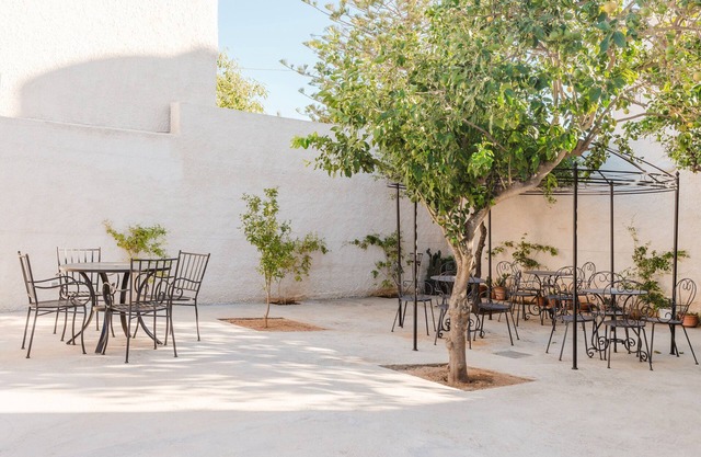 Room 'Scirocco' with Shared Garden, Wi-Fi and Air Conditioning