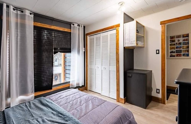 Room with private parking