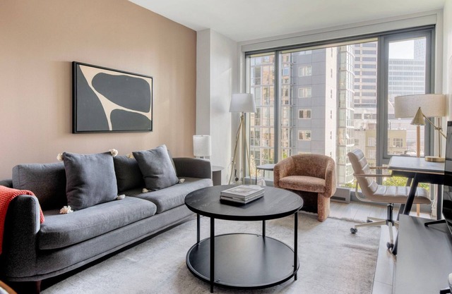 Roomy Hayes Valley 1BR w/Yoga Studio, 1 min to BART, by Blueground