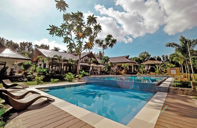 Rose Villas Resort