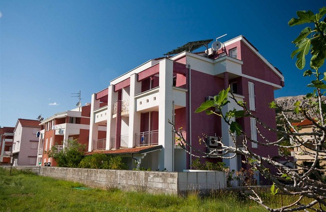 Rosmarino - Apartment with terrace, mountain view and barbecue
