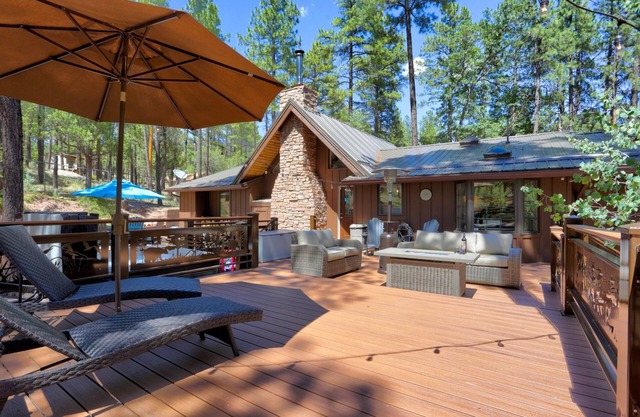 Rosscup Reserve | Secluded Cabin w/Spa & Deck!