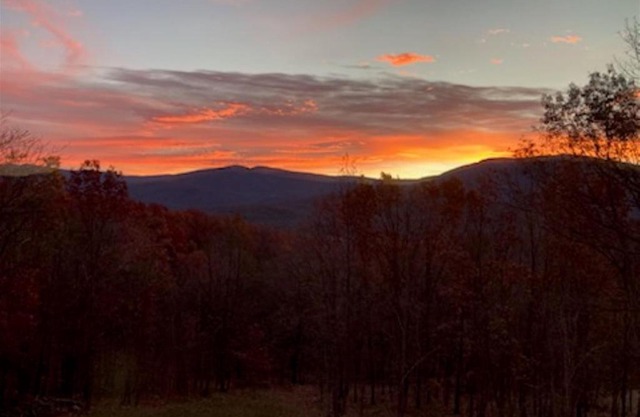 Roundhead_mountain_lodge