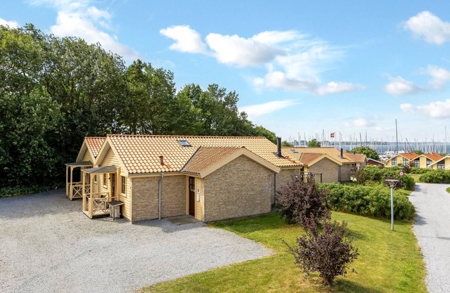 "Rouwen" - 120m from the sea by Interhome