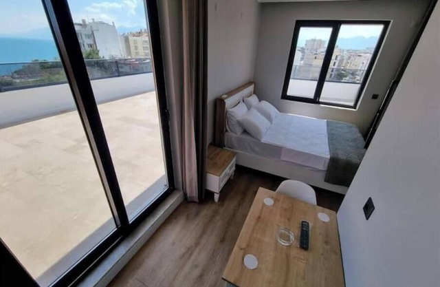 Royal Homes 503