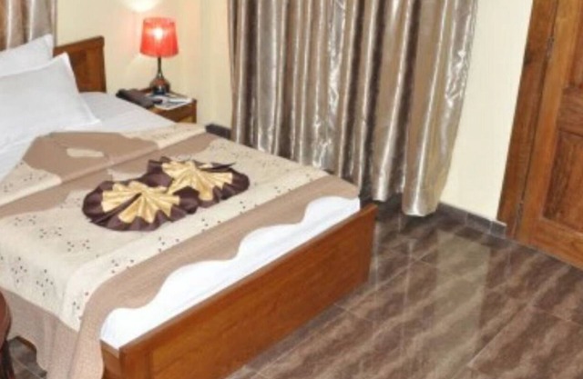 Royal Hotel Suite in Tema