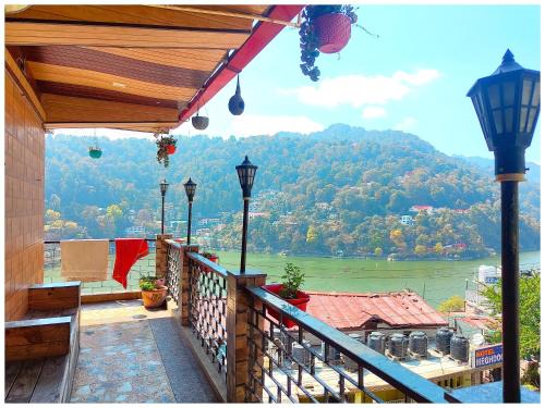 Royal Lakefront Palace PRIME LOCATION NAINITAL HOTEL VINAYAK LAKE VIEW MALL ROAD With #Free Wifi #Balcony #Room Service #Luxury And Spacious Room - A Top Rated Hotel