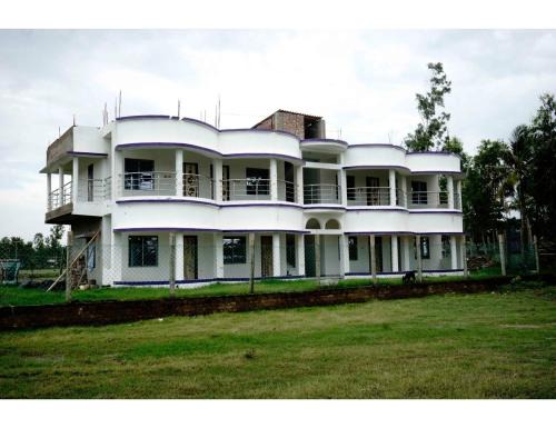 Royal Sundarban Resort, Pakhiralay, WB