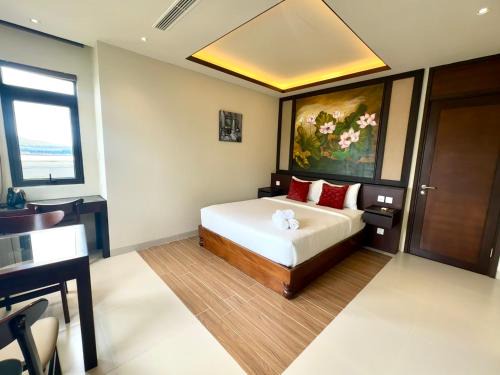 Royle Apartment - Căn hộ sang trọng gần sông